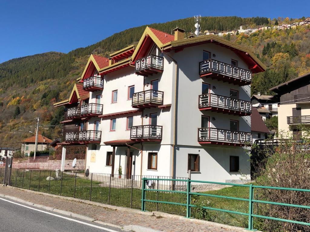 Апартаменти Alpin Star Тему Екстер'єр фото